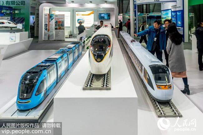 中国轨道交通展上海开幕 中国中车复兴号引关