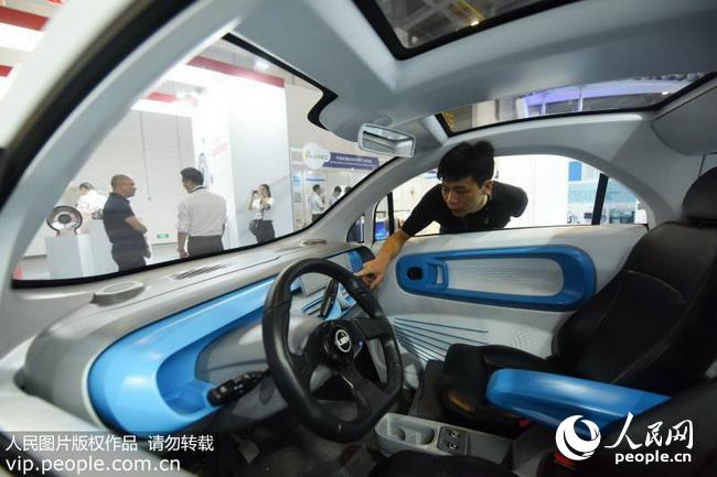 3D打印汽车亮相杭州 外型酷似奔驰smart(2018