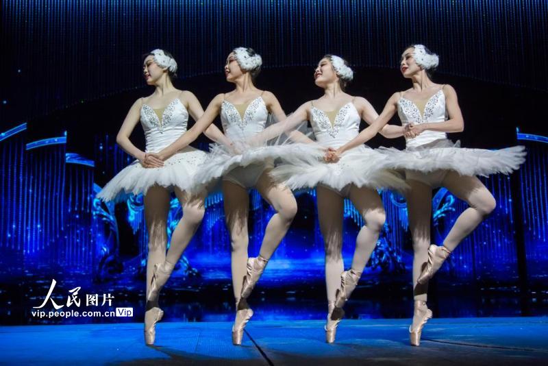 2021年4月29日，上海宋城王牌主秀《上海千古情》精彩上演。